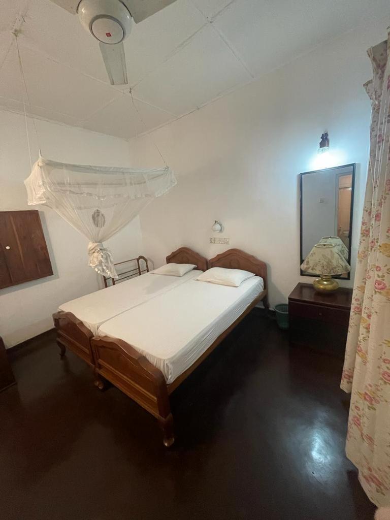 Kandy Inn Madugalle'S Family Guest House Eksteriør billede