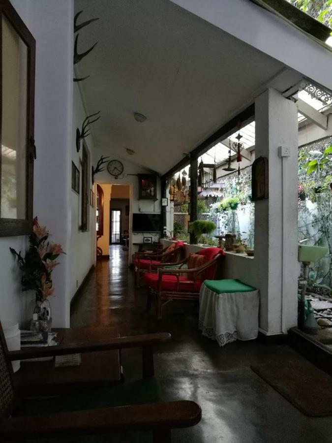 Kandy Inn Madugalle'S Family Guest House Eksteriør billede